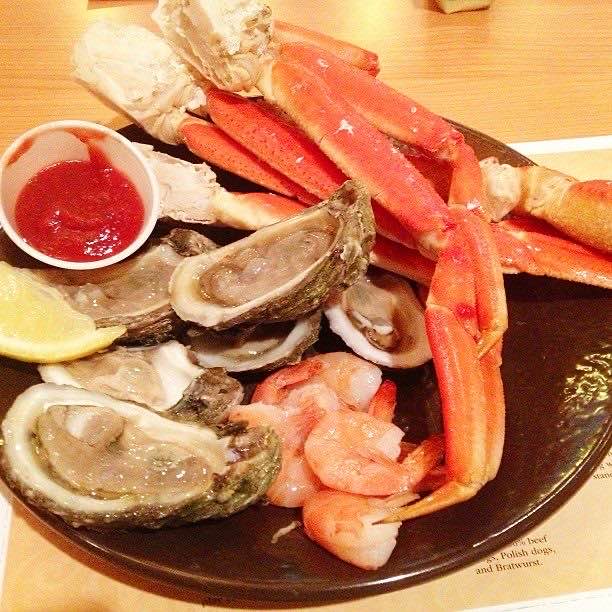 Crab legs and oysters at the Barona buffet