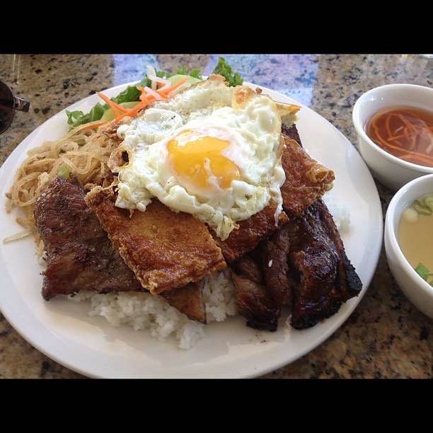 Cơm tấm đặc biệt for lunch