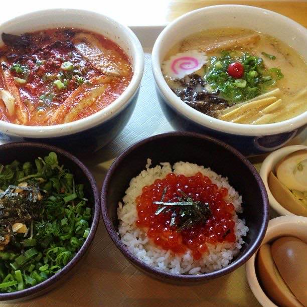 Spicy miso and ikura bowls at Santouka