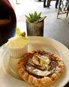 Tartine photograph by Roger Ma